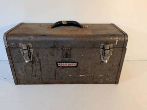 lot 165 image: Craftsman Metal Toolbox with Hand Tools