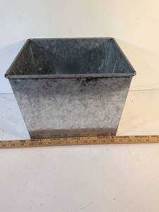 lot 167 image: Military Industrial Metal Storage Box