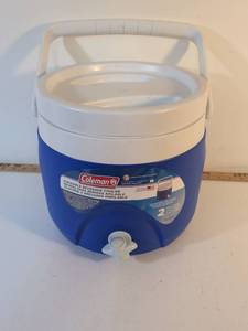 lot 179 image: Coleman 2 Gallon Stackable Beverage Cooler with Spigot
