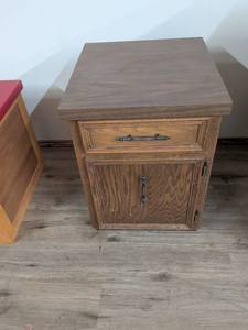 lot 188 image: Solid Wood Nightstand with Drawer and Cabinet Door