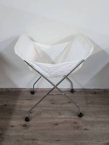lot 201 image: Folding Butterfly laundry caddy