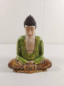 lot 105 image: Buddha Statue in Green Robe