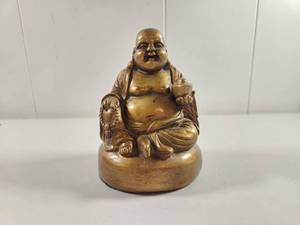 lot 109 image: Seated Laughing Buddah Figurine