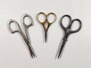 lot 144 image: VintageAntique Embroidery Scissors Collection Set