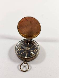 lot 148 image: Brass Pocket Compass with Hinged Lid