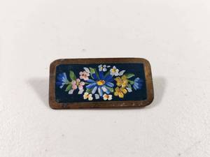 lot 159 image: Hand Painted Floral Enamel Brooch with Bronze Finish