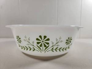 lot 181 image: White Bowl with Green Floral Pattern