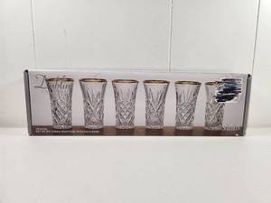 lot 200 image: Dublin Crystal Vodka Shooters with Gold Band Set of Six