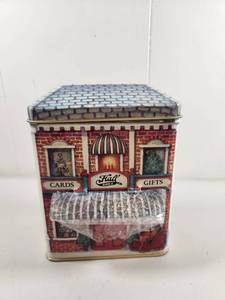 lot 226 image: Hallmark Gift Tin and Shaped Notes Set