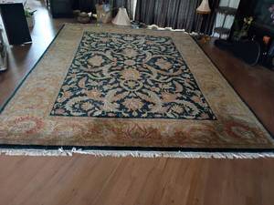 lot 936 image: Large Area Rug. 12ft 3in.  X 9ft.