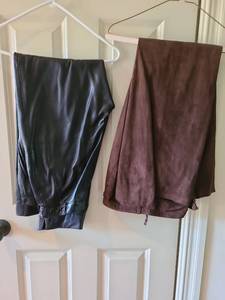 lot 1015 image: Womens black and brown leather pants, both size 6.