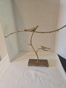 lot 1047 image: Brass jewelry holder