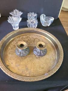 lot 1063 image: Brass and glass candle holders, brass tray