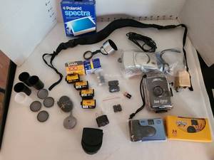lot 1096 image: Film Camera Equipment Bundle with Accessories