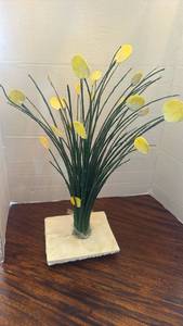 lot 1102 image: Handcrafted Glass Art Sculpture with yellow Discs on Wire Stems