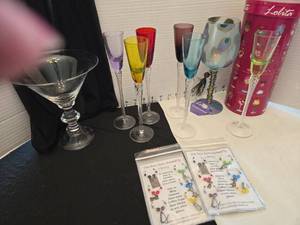 lot 1216 image: Crystal Glass Collection with Colored Champagne Flutes and Wine Glass Charms