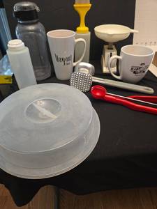 lot 1221 image: Mixed Kitchen Utensils and Drinkware Collection