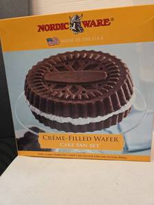 lot 1223 image: Nordic Ware Creme-Filled Wafer Cake Pan Set