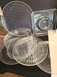 lot 1249 image: Glass and plastic platters and a cover