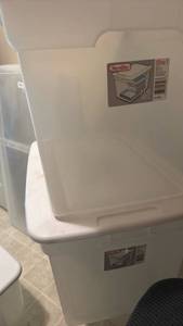 lot 1401 image: 2 Sterilite 73 qt storage containers