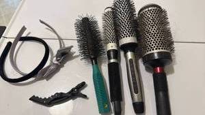 lot 1405 image: Professional Hair Styling Tool Set with Round Brushes and Clips