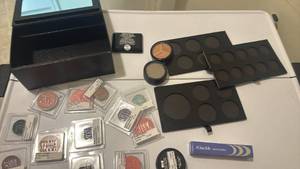 lot 1443 image: Professional Makeup Collection with Palettes and more