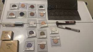 lot 1444 image: SENNA Cosmetics Makeup Collection with Eyeshadow Pans, Brushes and more