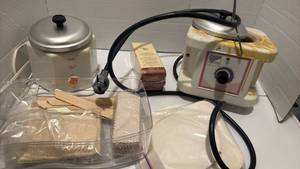 lot 1454 image: Lycon and Gigi Wax Heater Kit with Pot and Applicators