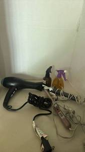 lot 1527 image: Professional Hair Styling Tools