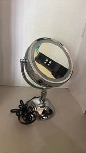 lot 1529 image: Double-sided magnifying vanity mirror with LED lighting and adjustable chrome stand