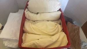 lot 1563 image: King size sheets and pillow cases