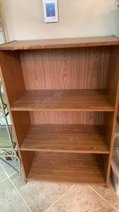 lot 1601 image: Wood Grain look 3-Shelf Bookcase 39X24X11