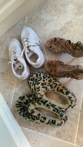 lot 1605 image: Ladies shoes and slippers 8-9