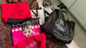 lot 1613 image: Bag of reusable bags