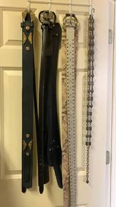 lot 1642 image: Ladies belts