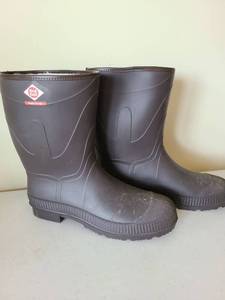 lot 1729 image: Menls Red Ball lined rubber boots, size 11.