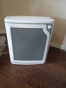 lot 2007 image: Holmes Air Cleaner.  Approximately 21in. tall
