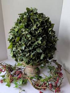 lot 3018 image: Artificial Green Topiary 24 inches tall with Berry Garland