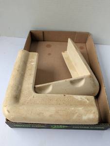lot 3044 image: Rubber corner bumpers