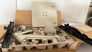 lot 3121 image: Heavy duty mount for tv, computer,  Plus two black brackets