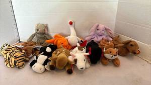 lot 3157 image: Ty Beanie Baby Collection Mixed Animal Plush Toys