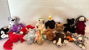lot 3160 image: Ty Beanie Baby Collection Lot