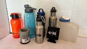 lot 3176 image: Mixed Water Bottle and Drinkware Collection Lot