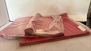 lot 3181 image: Red Colored Tissue Paper Sheets Packs