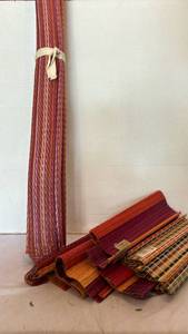 lot 3188 image: Shade and Placemats