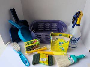 lot 3305 image: Household Cleaning Supply Kit with Basket and Tools