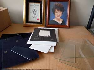 lot 3328 image: Picture Frames and Parts.