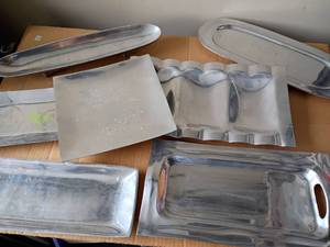 lot 3332 image: Various Serving Platters