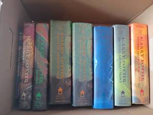 lot 3423 image: Books.  Harry Potter Set 1 - 7.