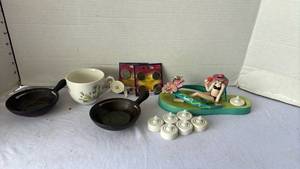 lot 3529 image: Miscellaneous - Tea Cup, Candles, and more